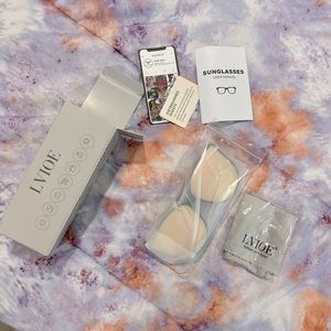 Lvioe Sunglasses (new in box)
